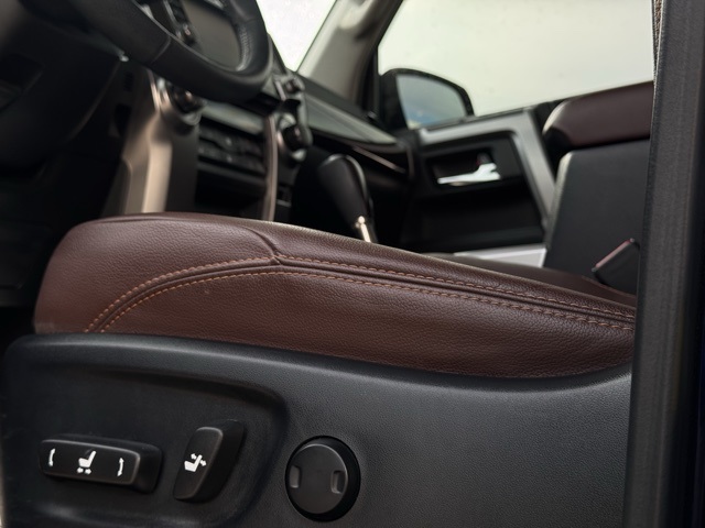 2021 Toyota 4Runner Limited photo 29
