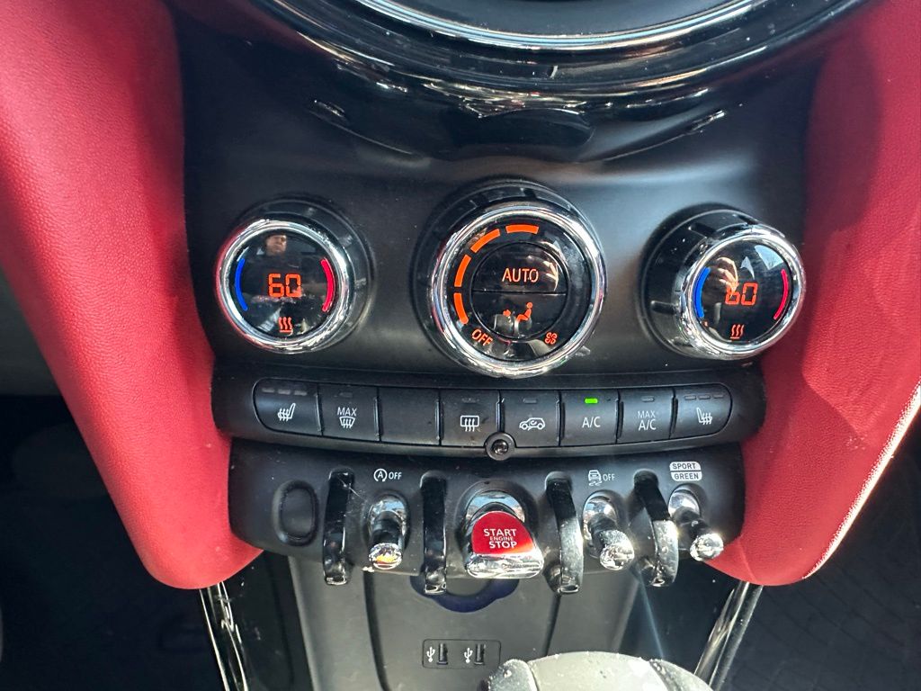 2019 Mini Cooper 4 Door Hardtop Signature photo 16