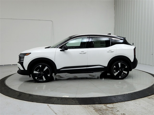 2025 Nissan Kicks SR photo 3