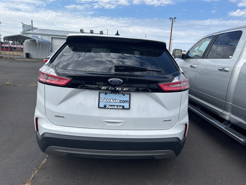 2024 Ford Edge SEL photo 4