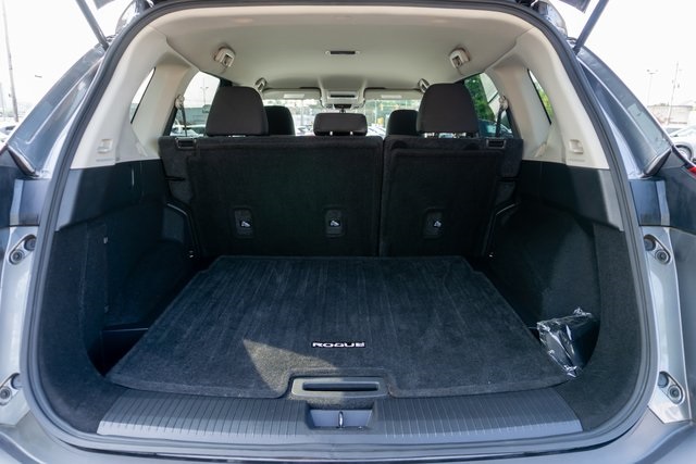 2023 Nissan Rogue S photo 4