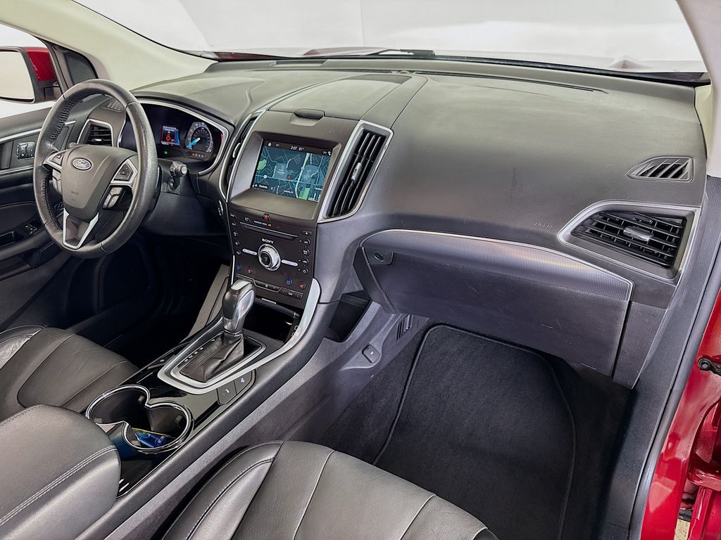 2018 Ford Edge Titanium photo 31