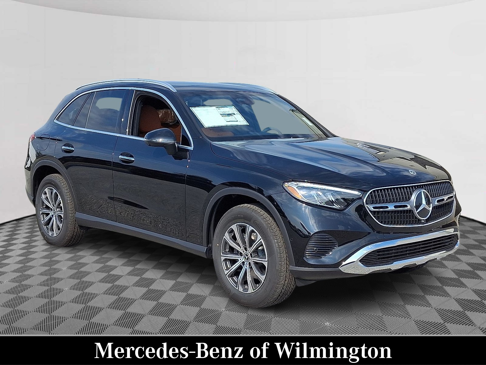 2026 Mercedes-Benz GLC Base's photo
