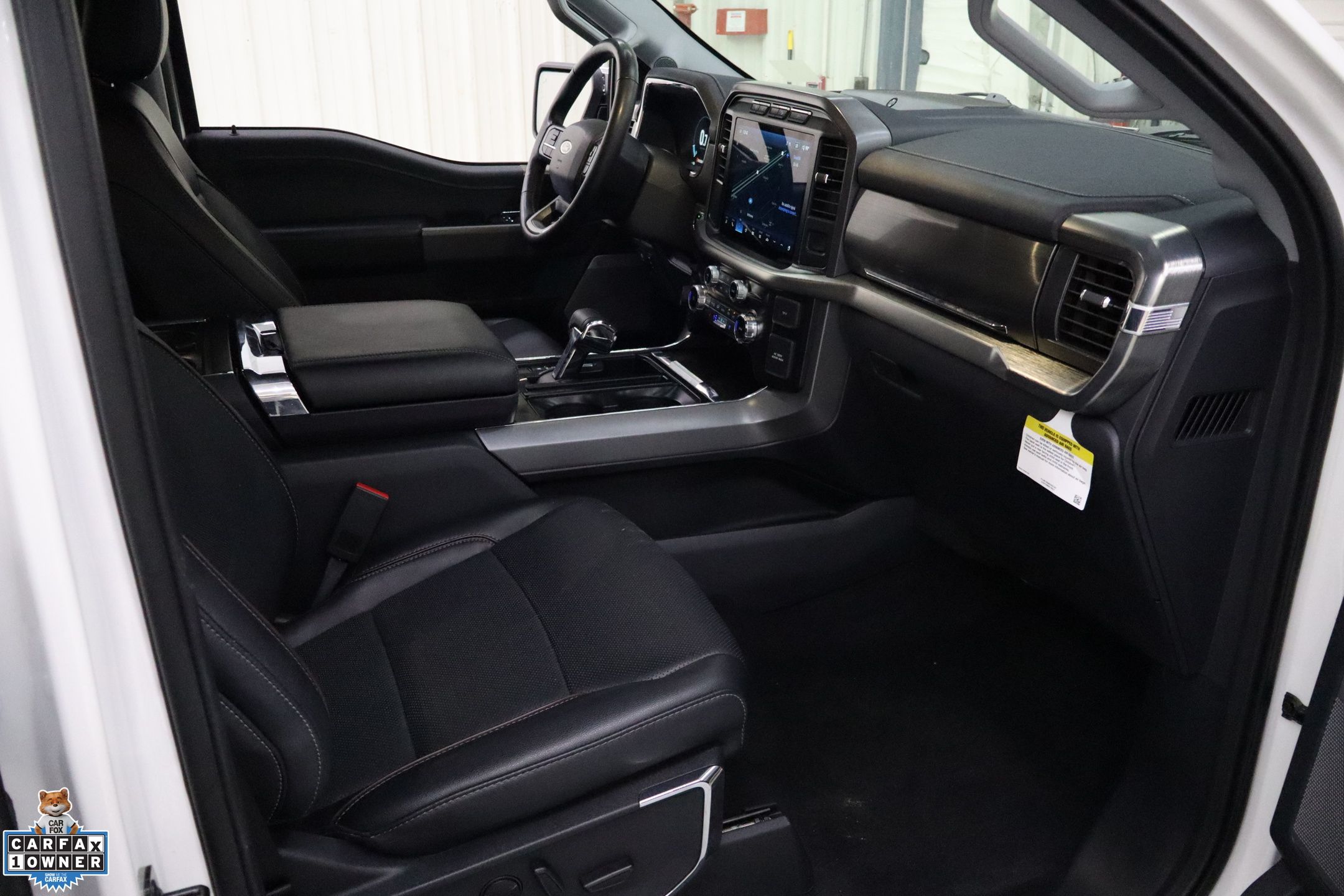 2023 Ford F-150 Lariat photo 25