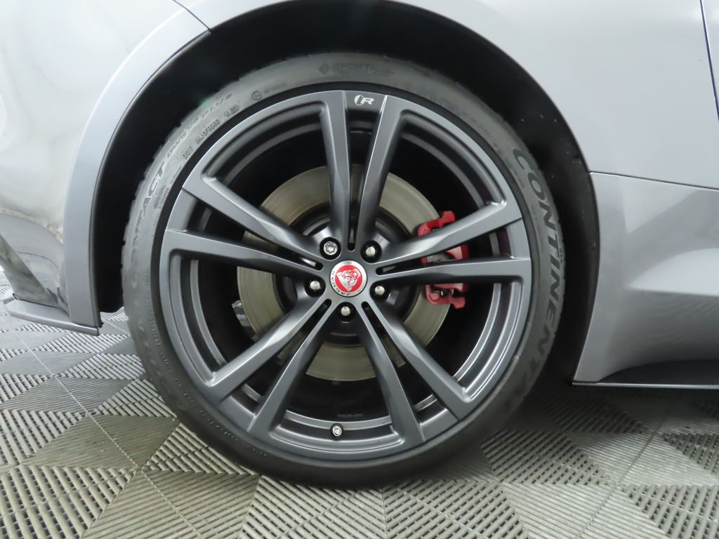 2021 Jaguar F-TYPE R photo 33