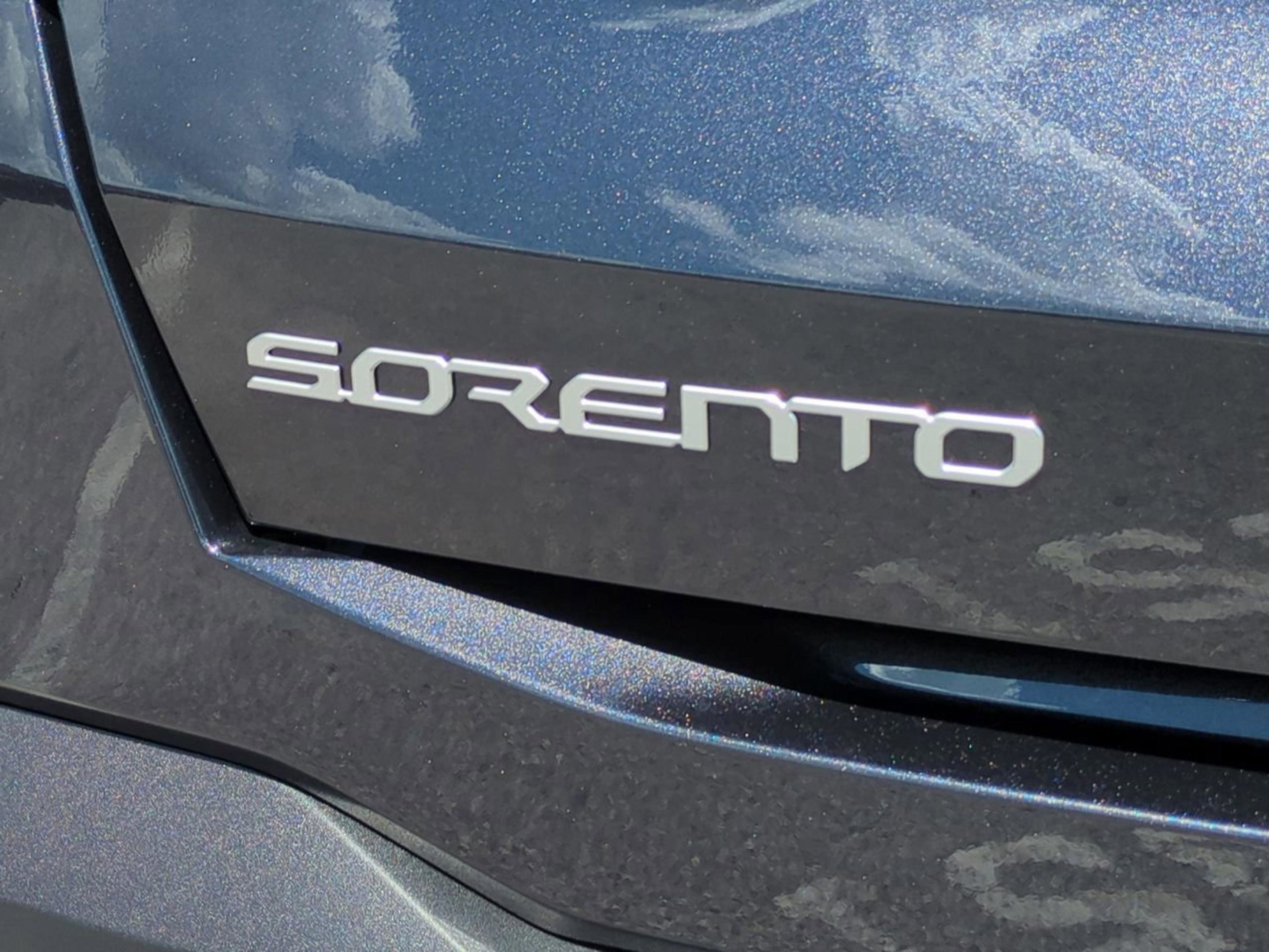 2026 Kia Sorento EX photo 12