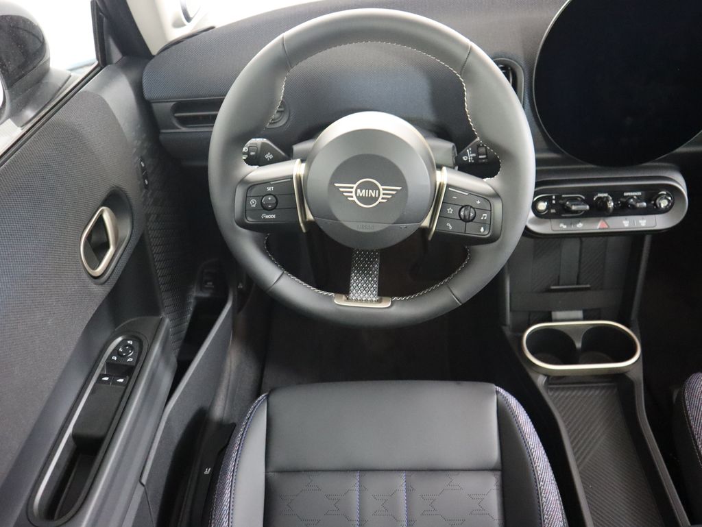 2025 Mini Cooper S Iconic photo 11