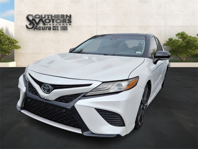 2019 Toyota Camry XSE V6 photo 2