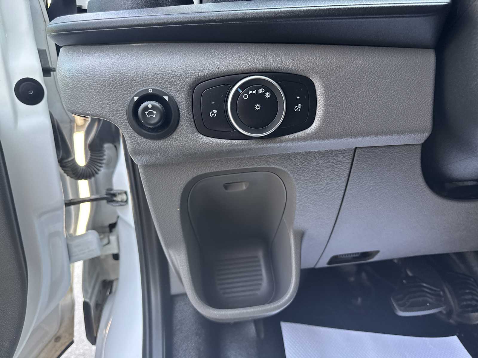 2020 Ford Transit photo 16