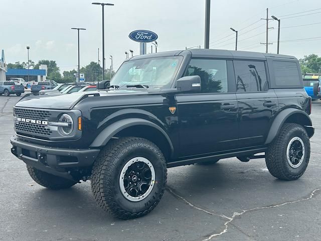 2025 Ford Bronco Badlands photo 2