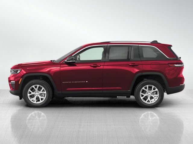 2025 Jeep Grand Cherokee Limited photo 3
