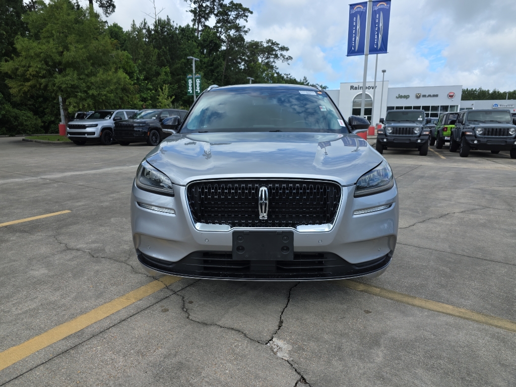 2021 Lincoln Corsair Standard photo 2