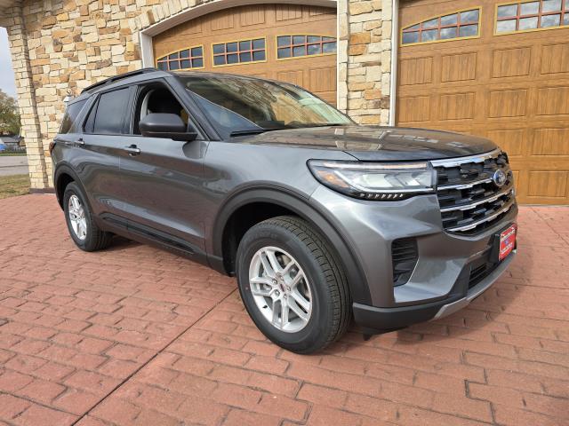 2026 Ford Explorer Active's photo