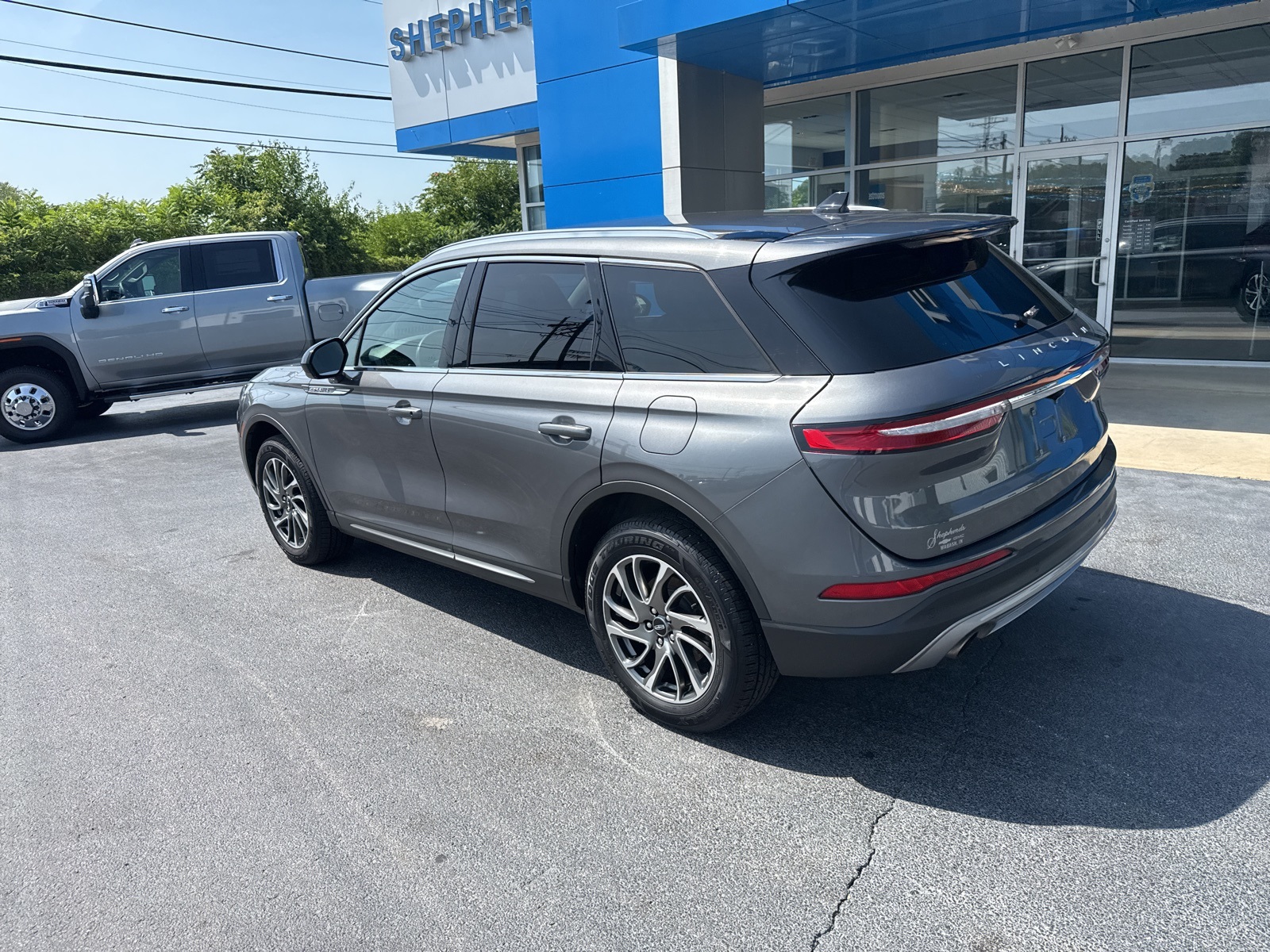 2021 Lincoln Corsair Standard photo 9