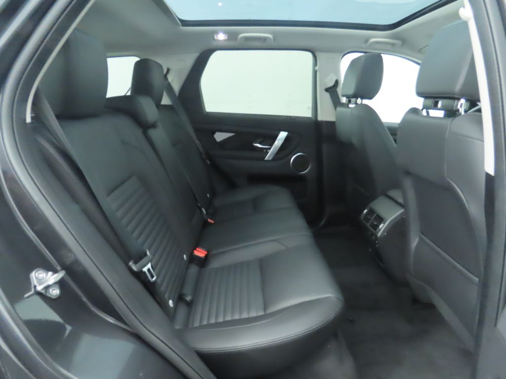 2025 Land Rover Discovery Sport S photo 16