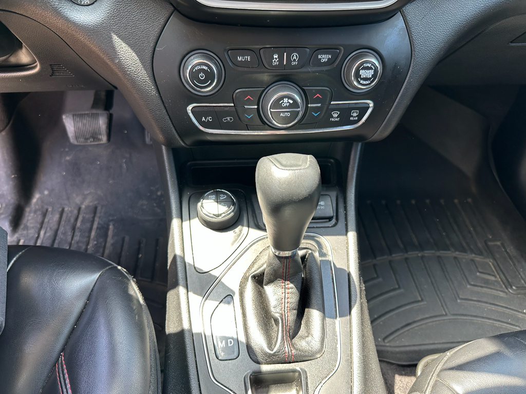 2019 Jeep Cherokee Trailhawk photo 7