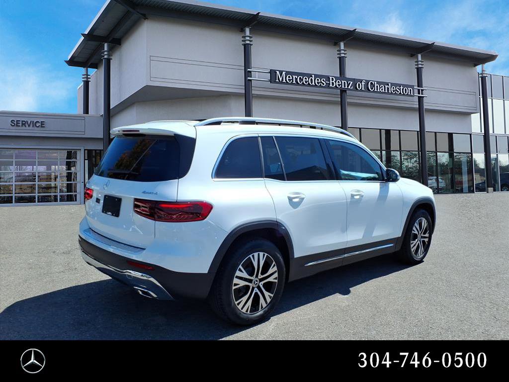 2026 Mercedes Benz GLB 250 4MATIC photo 3