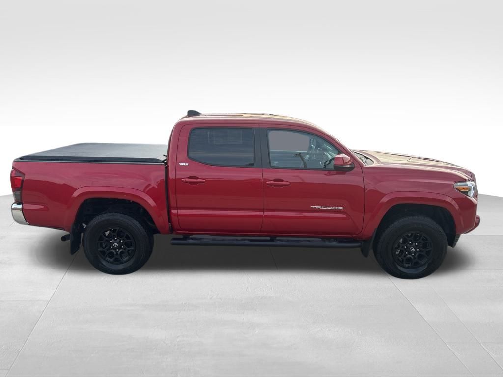 2022 Toyota Tacoma 4x4 photo 5