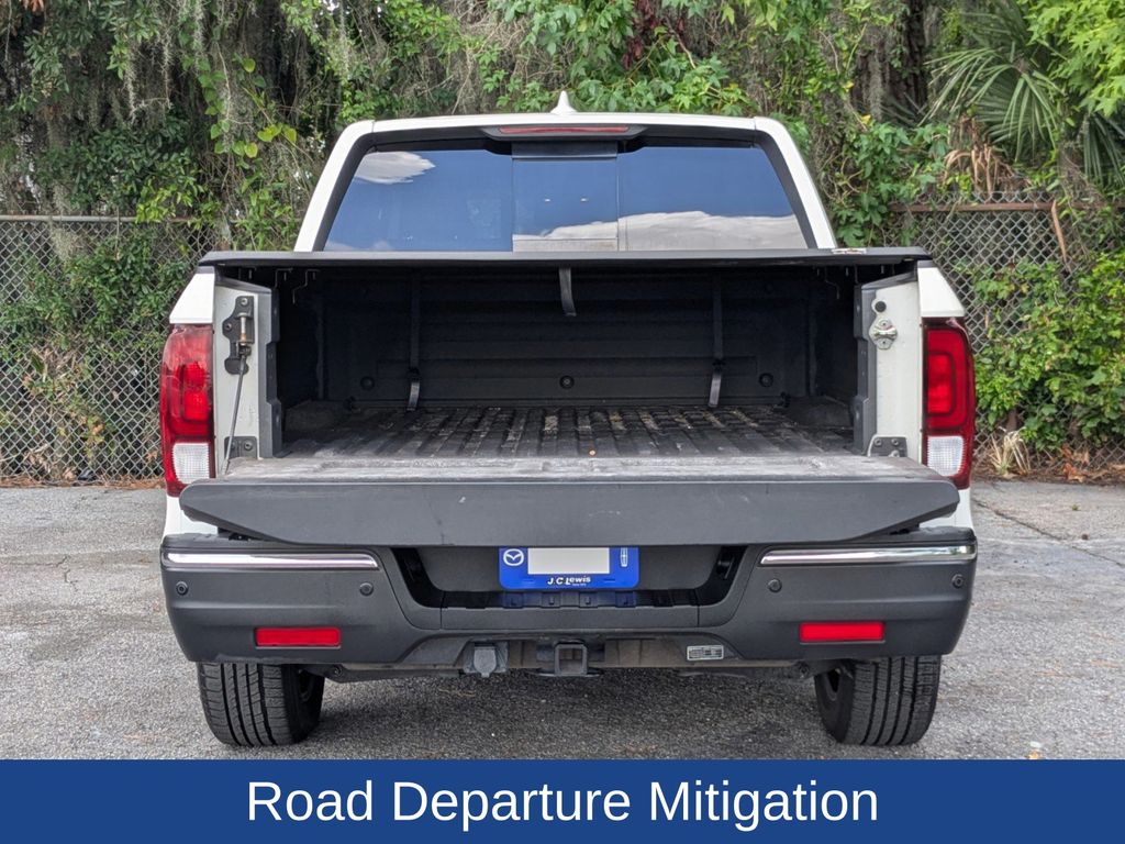 2019 Honda Ridgeline RTL-E photo 13