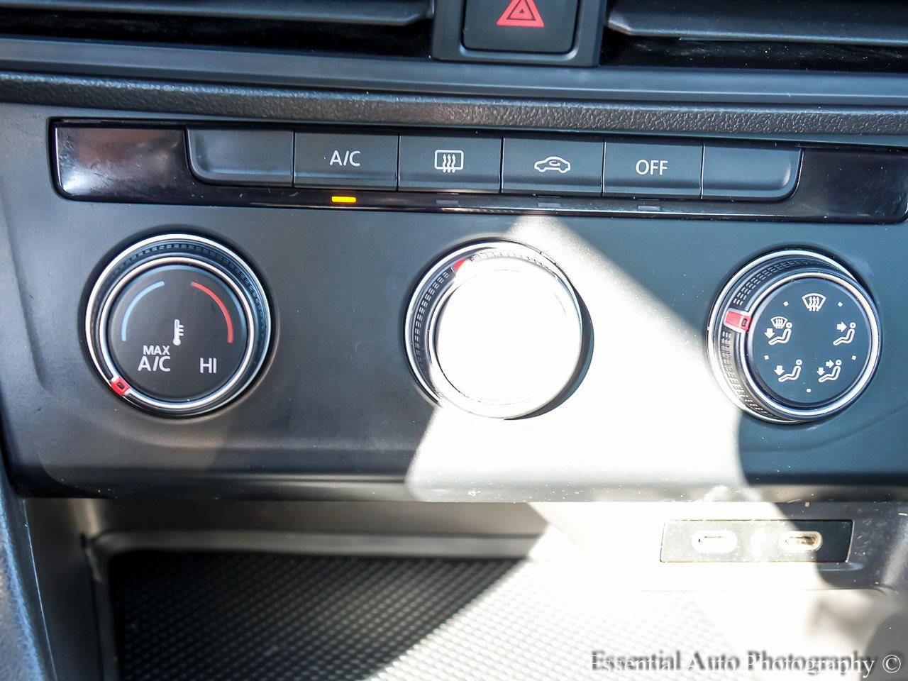 2022 VOLKSWAGEN JETTA - Image 18