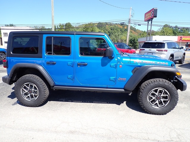 2025 Jeep Wrangler Rubicon photo 8