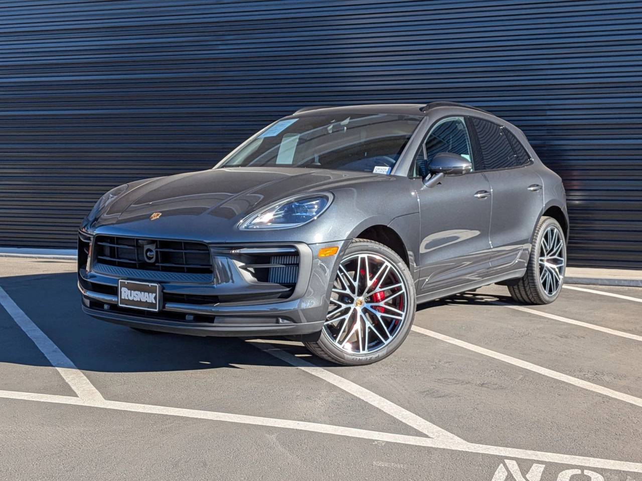 2025 Porsche Macan S's photo