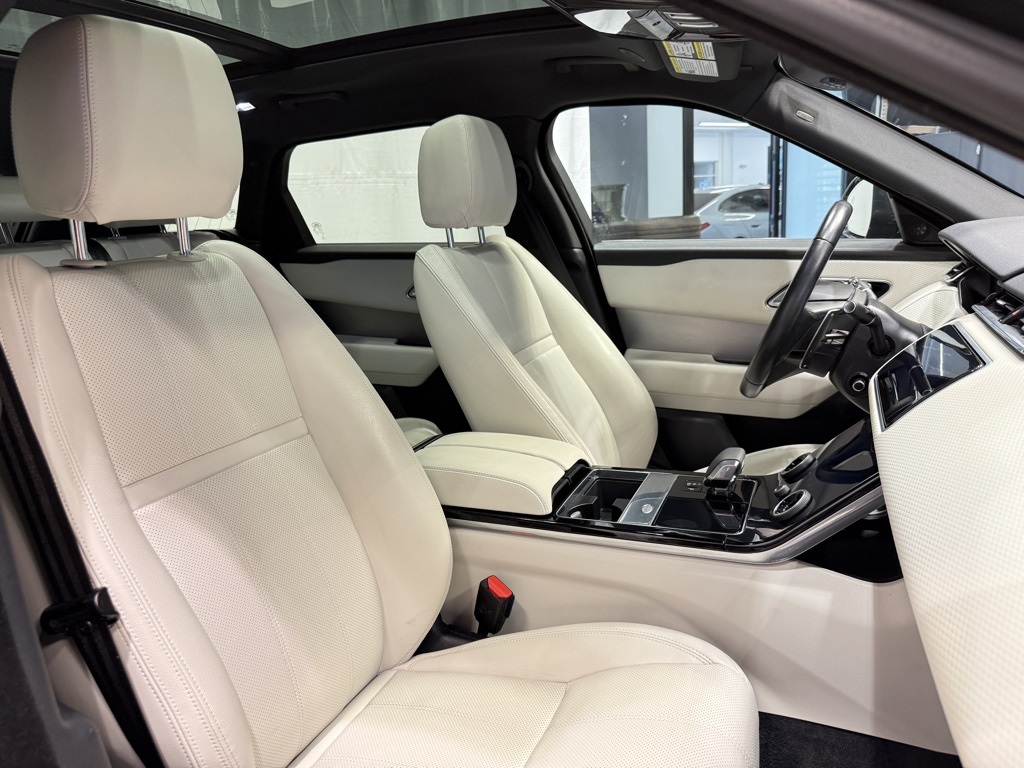 2023 Land Rover Range Rover Velar R-Dynamic S photo 25