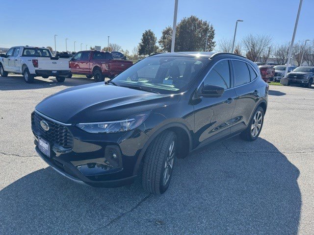 2025 Ford Escape Platinum photo 3