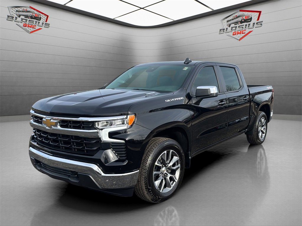 2024 Chevrolet Silverado 1500 LT's photo