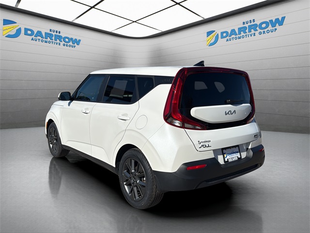 2022 Kia Soul EX photo 2