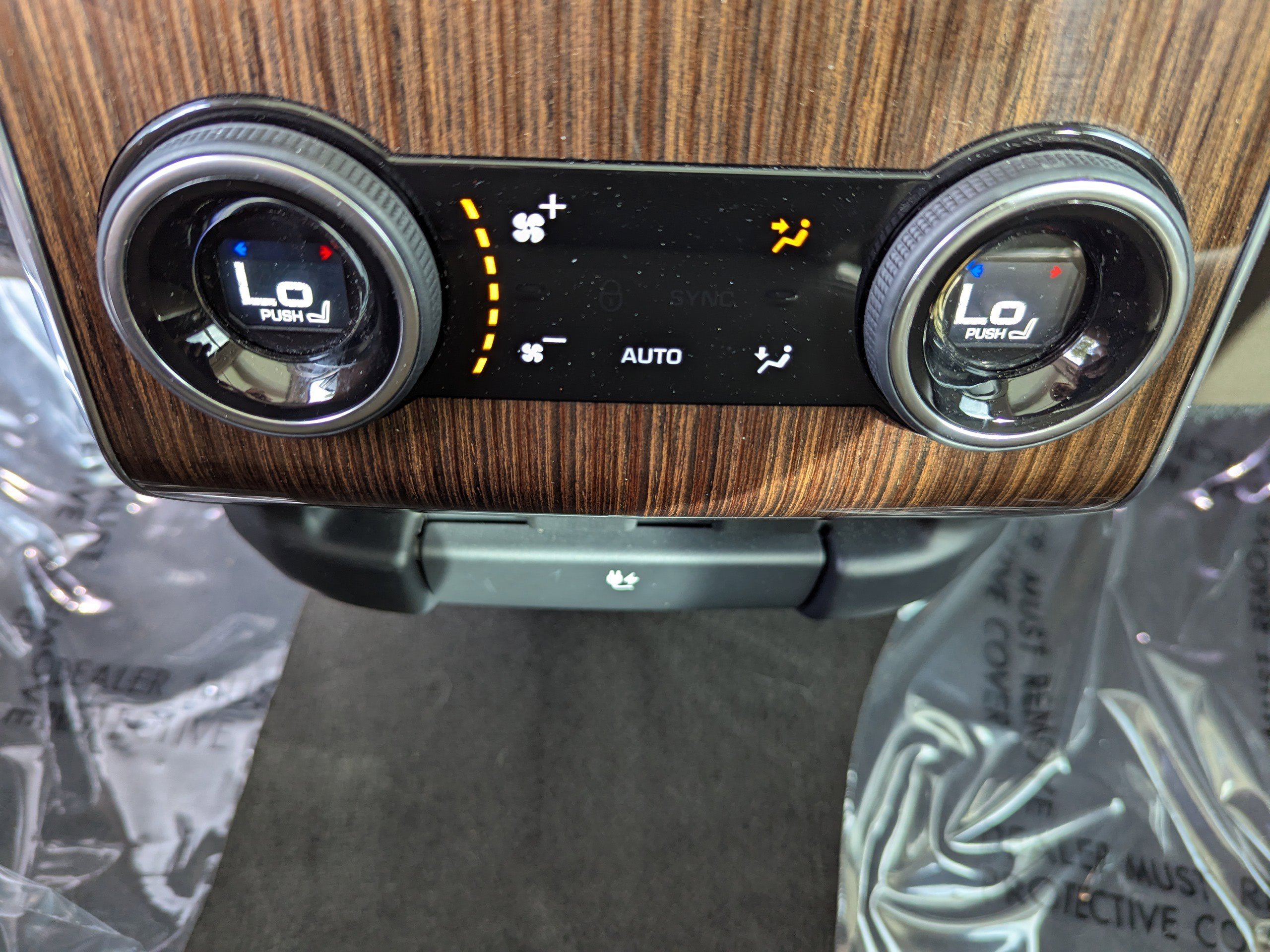 2019 Land Rover Range Rover Sport HSE photo 18