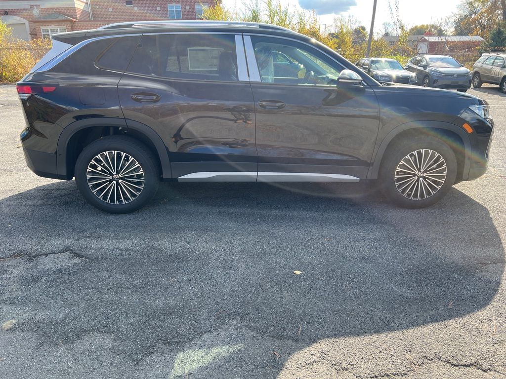 2026 Volkswagen Tiguan S photo 4