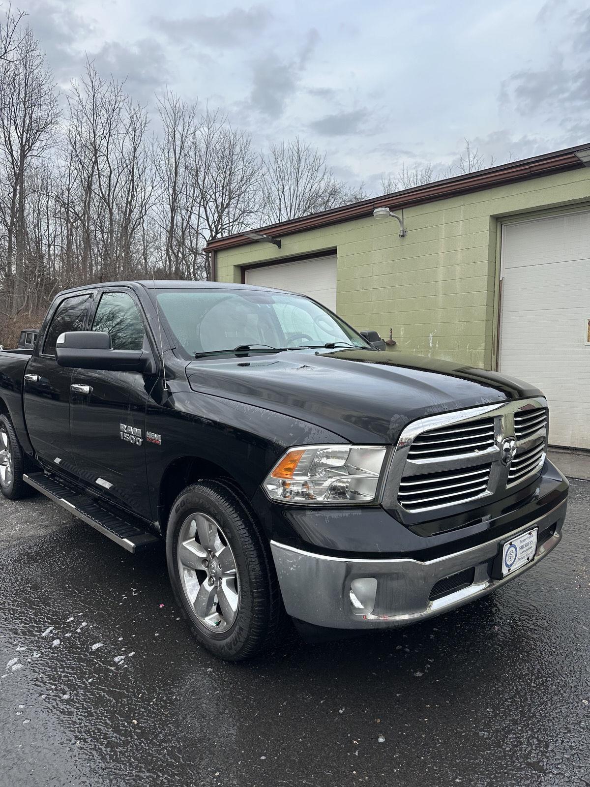 2014 RAM 1500 SLT's photo