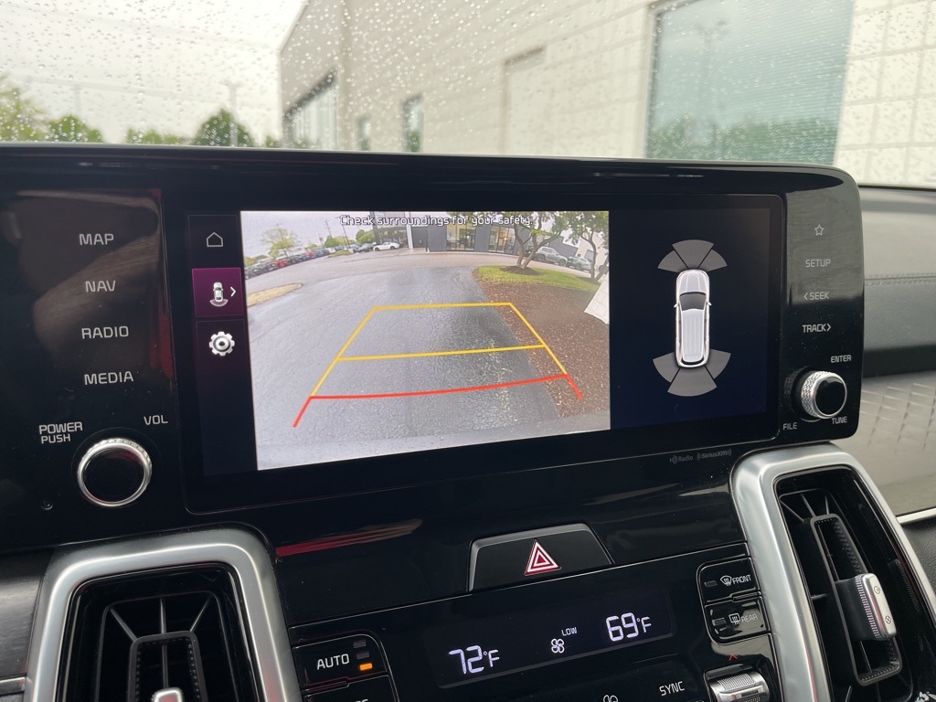 2022 Kia Sorento Plug-In Hybrid SX photo 5