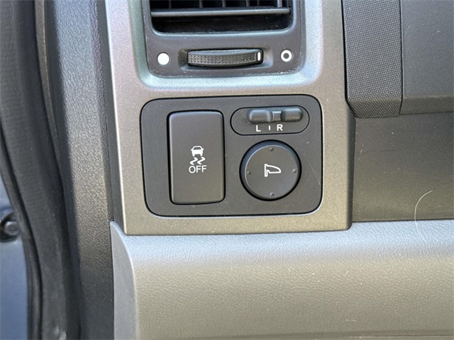 2011 Honda CR-V SE photo 27