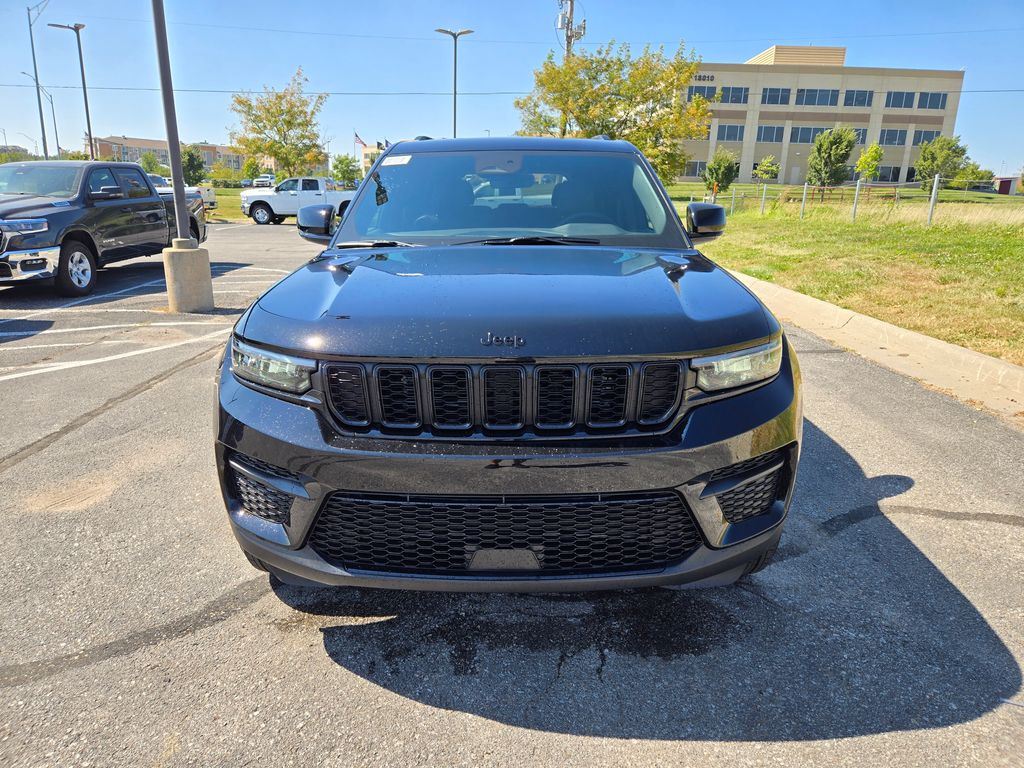 2025 Jeep Grand Cherokee Altitude X photo 8