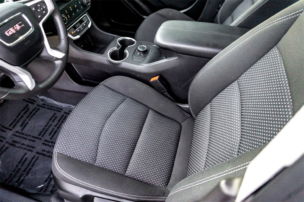 2024 Gmc Terrain SLE photo 13