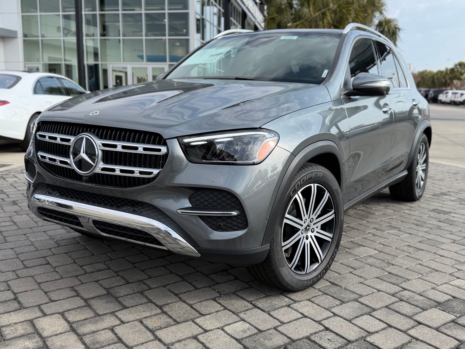 2026 Mercedes-Benz GLE GLE350's photo