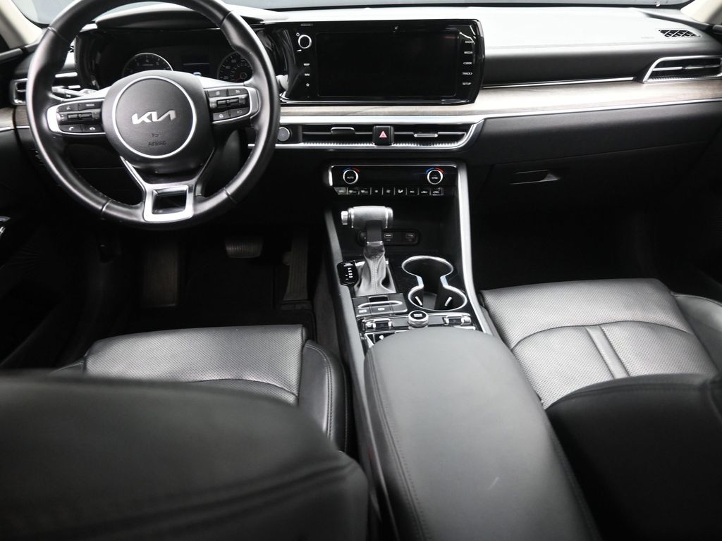 2022 Kia K5 EX photo 9