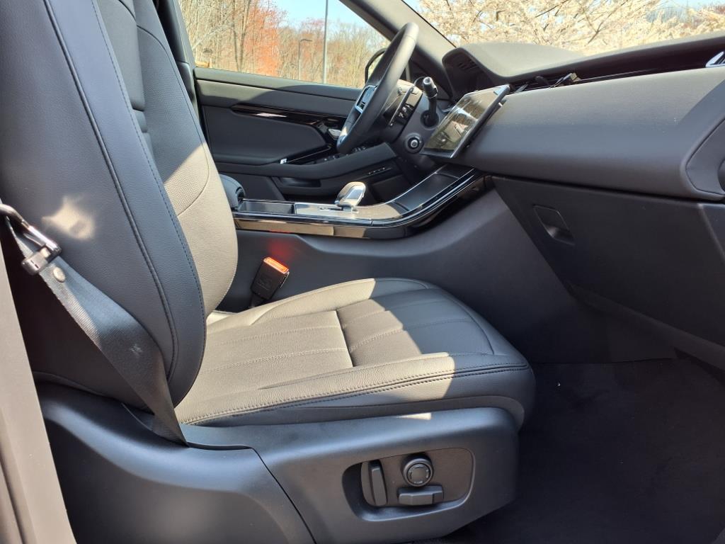 2026 Land Rover Range Rover Evoque S photo 3