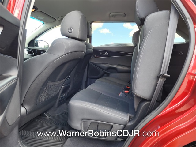 2020 Kia Sorento S photo 6
