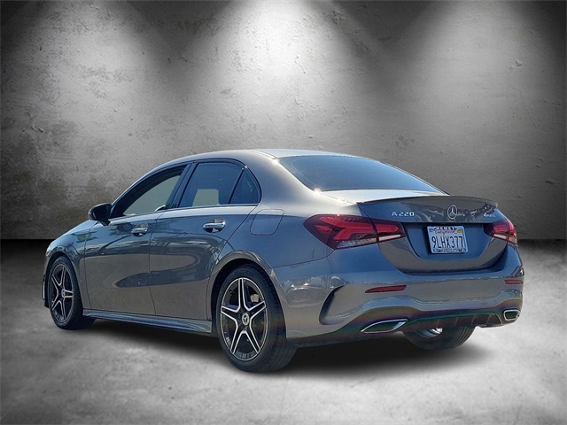 2019 Mercedes Benz A 220 4MATIC photo 4