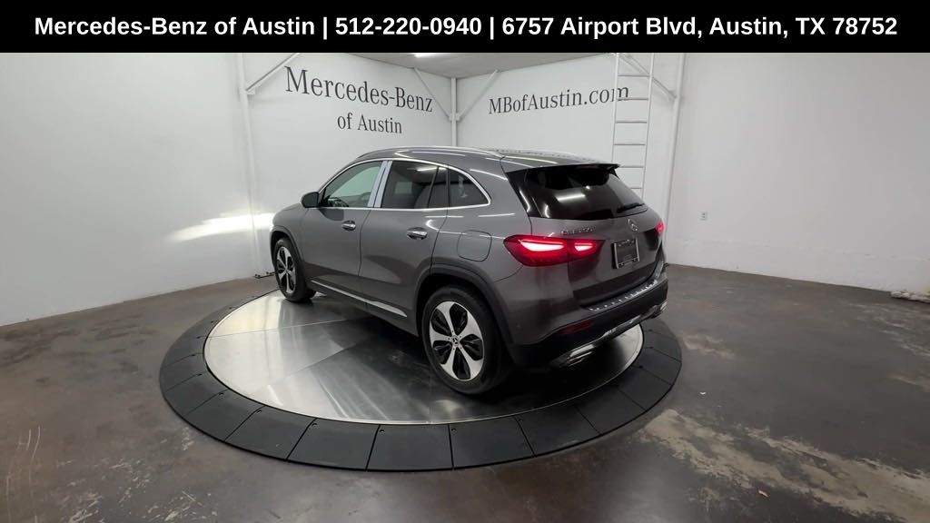 2025 Mercedes Benz GLA 250 photo 9