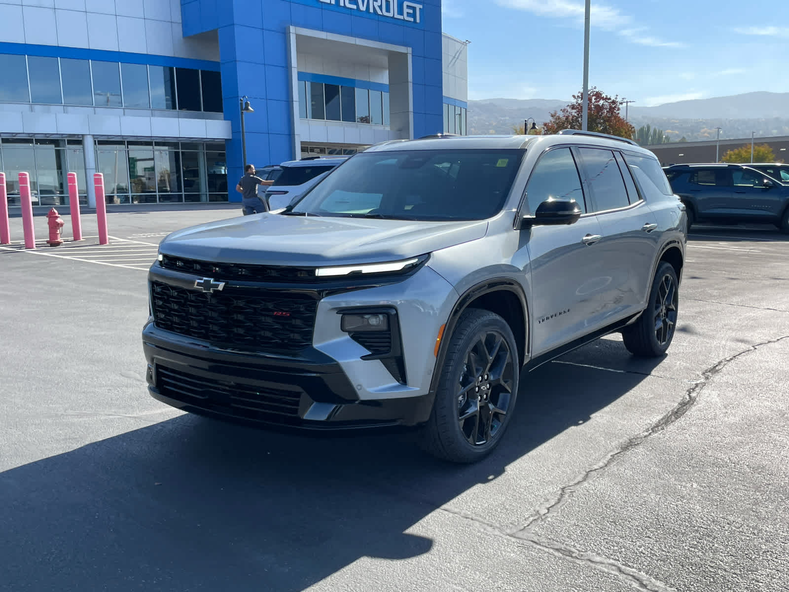 2026 Chevrolet Traverse RS photo 3