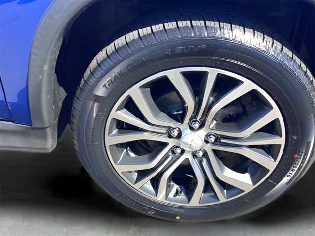 2018 Mitsubishi Outlander Sport ES photo 8