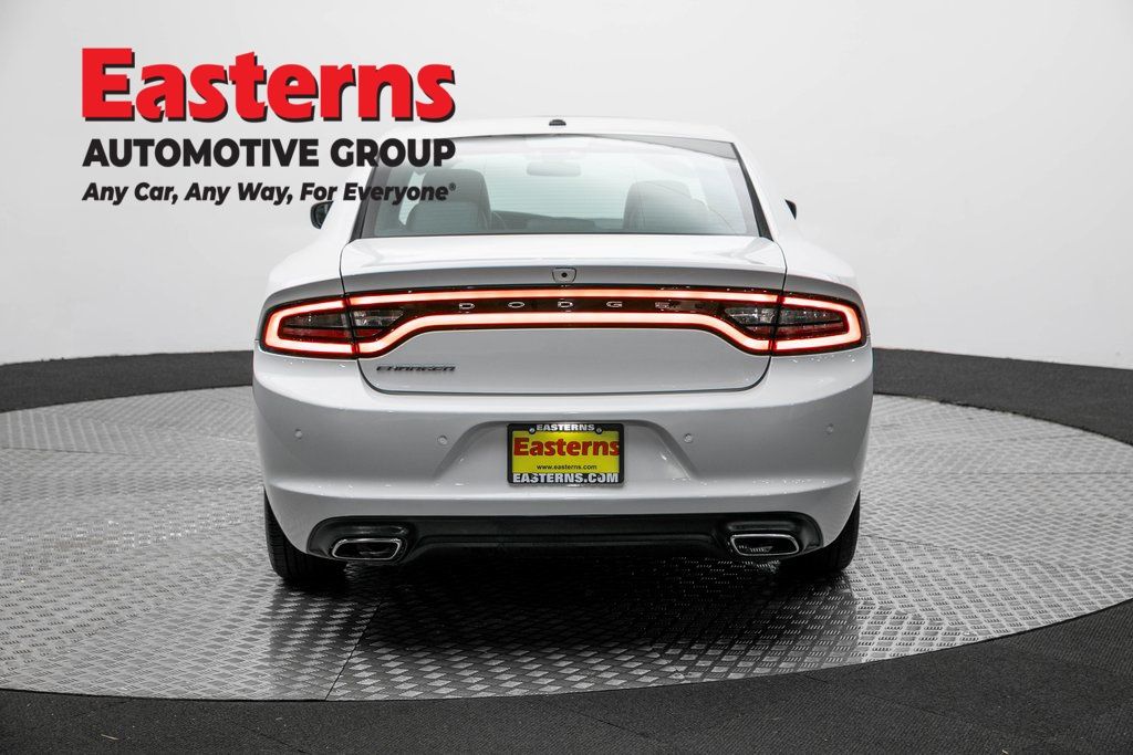 2022 Dodge Charger SXT photo 6