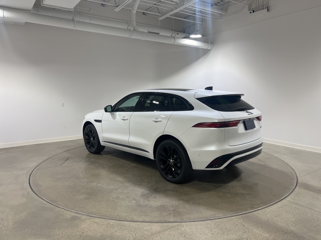 2026 Jaguar F-PACE P250 R-Dynamic S photo 3