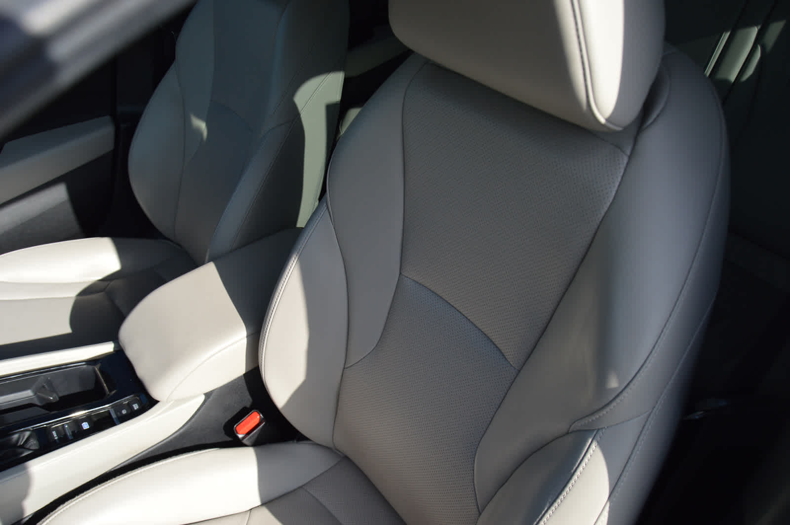 2024 Honda Accord Hybrid EX-L photo 9