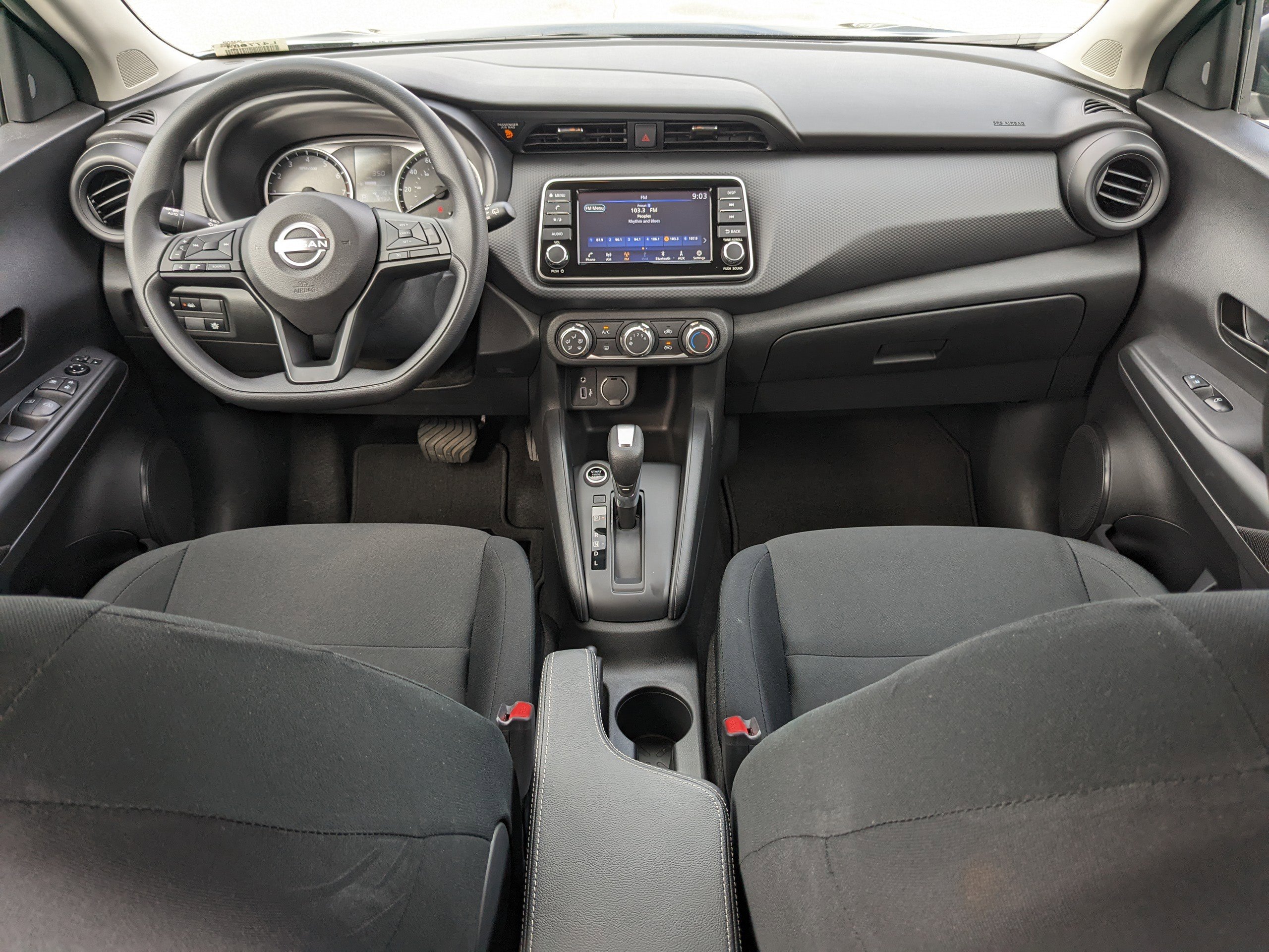 2025 Nissan Kicks Play S photo 4