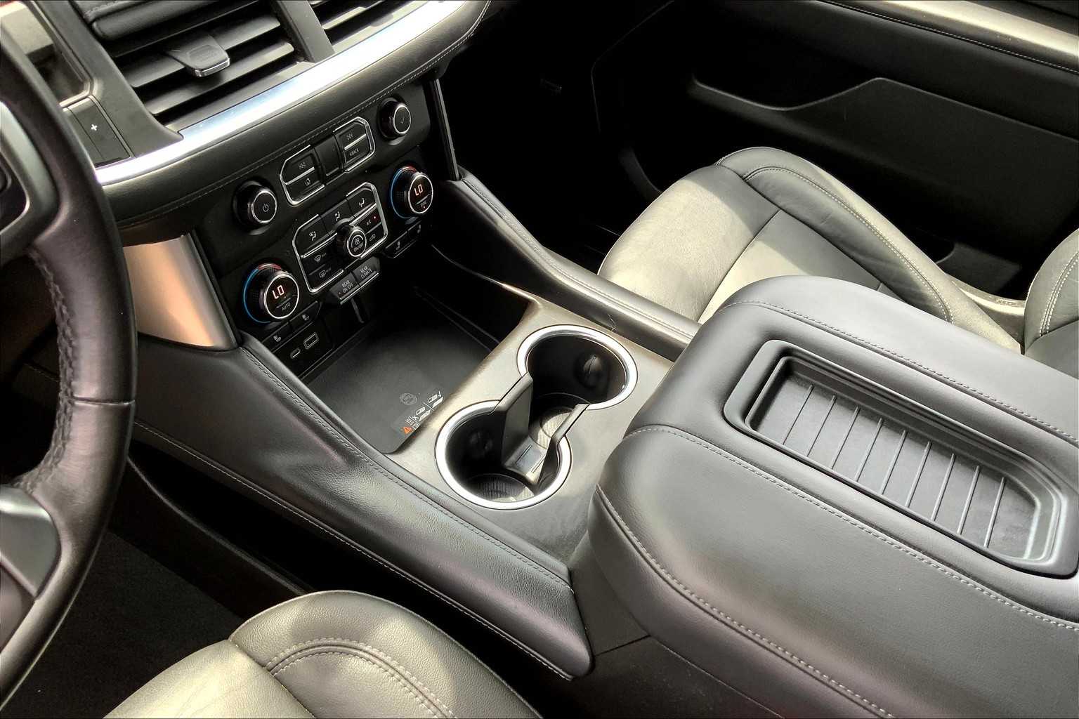 2021 Chevrolet Tahoe LT photo 27